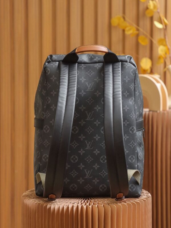 Louis Vuitton Discovery Backpack - Image 3