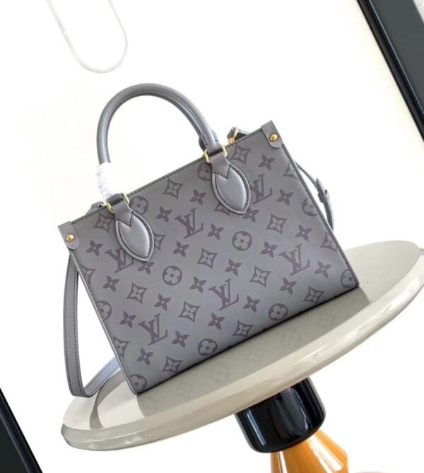 Louis Vuitton Capucines Bag